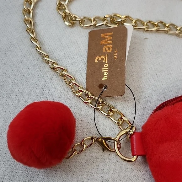 Stranger Things "Hellfire Club" Card Holder & Lanyard Set with Red Furry  Bag - Picture 11 of 16